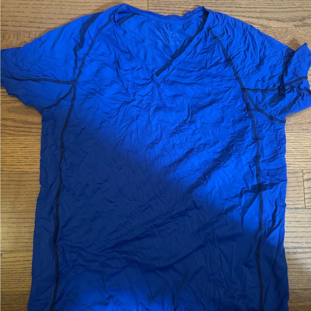 CK performance Vibrant Blue V-Neck T-Shirt